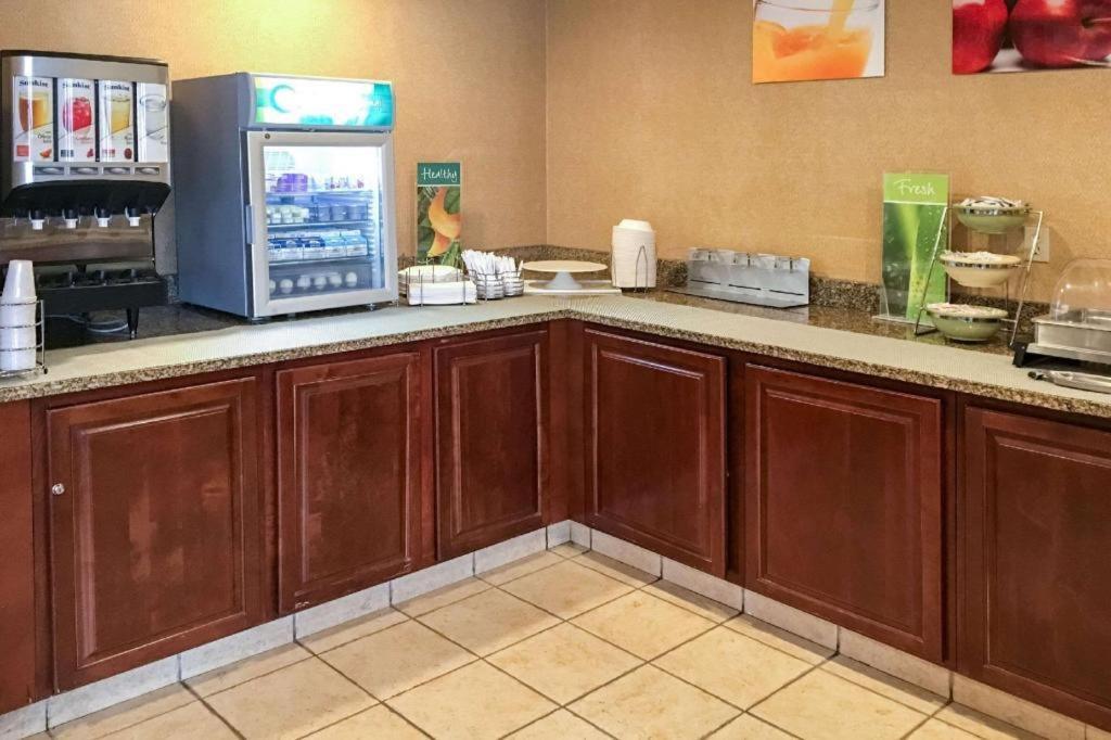 Quality Inn Mystic-Groton Εξωτερικό φωτογραφία